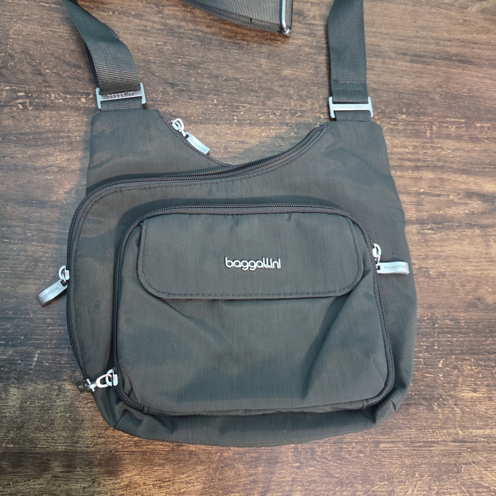 Baggallini Gray Crossbody Bag